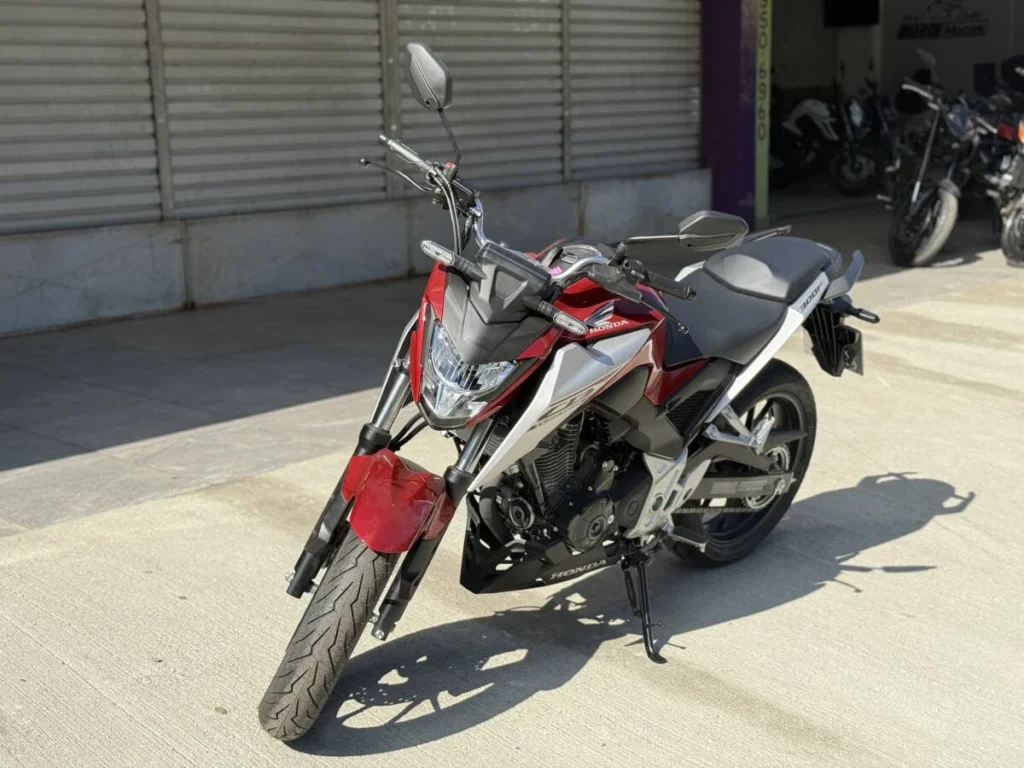 Honda CB 300F Twister